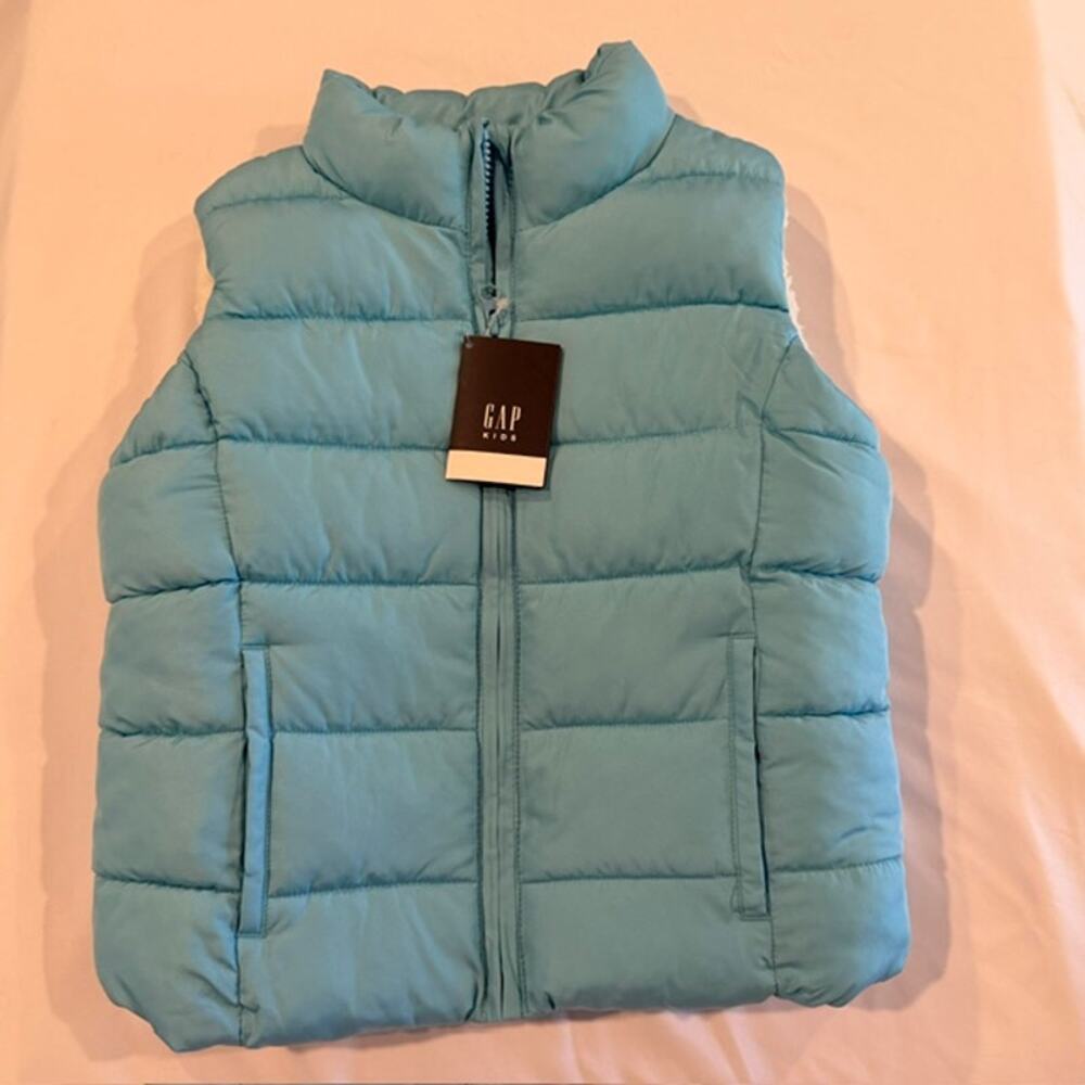 NWT GAP Kids Aqua Blue Sherpa Lined Puffer Vest Size M